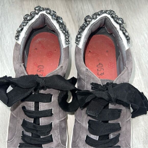 JOIE DARENA  Suede Grey Crystal Sneakers SZ 37.5 - Picture 7 of 9